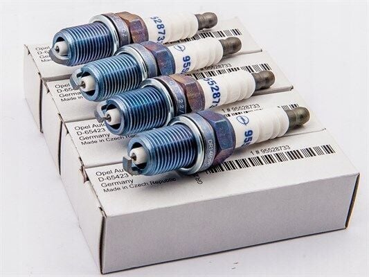 Opel / Mokka 1.4 Turbo Benzinli Buji Platinium Takım