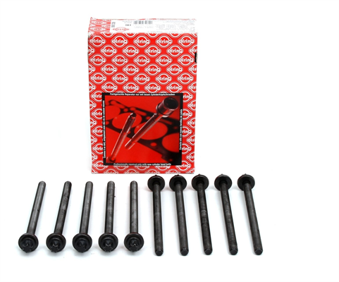 Chevrolet Cruze 1.6 Benzinli Motor Silindir Kapak Saplaması