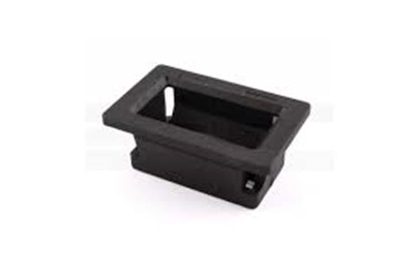 Opel Astra F  Panjur Klipsi  ( Panjurdan Çamurluğa Gelen Kısım )