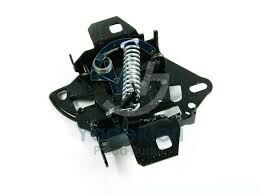 Volkswagen Passat 1997-2000 Model Arası Kaput Kilidi  3B0823509T