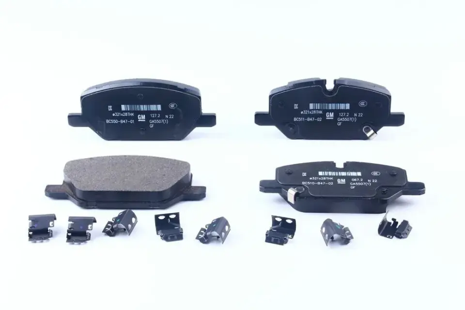 Opel İnsignia  B  Ön Fren Balatası     17 / 18 İnç