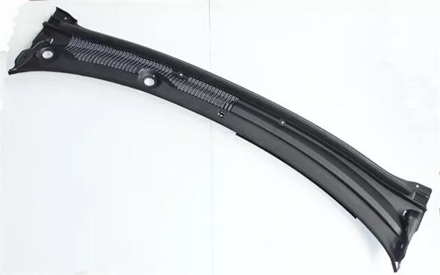 Chevrolet / Yeni Aveo (T300)  T300 Ön Cam Izgarası