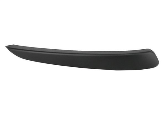 Opel / Astra H 2004 - 2006 Sağ Ön Tampon Çıtası Füme Renkli