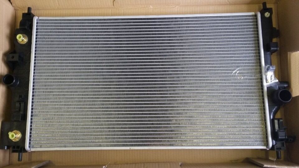 Chevrolet / Cruze Manuel Kalın Tip Su Radyatörü 26mm