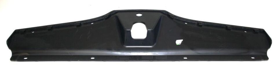 Skoda Octavia 2021 Sonrası Panjur Üst Plastiği