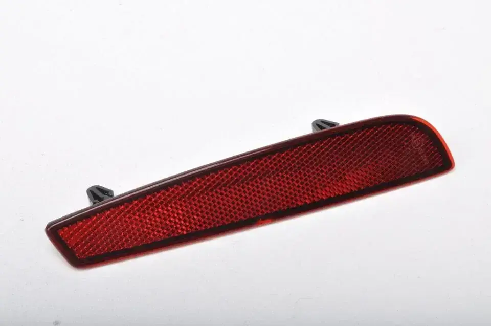 Opel / Astra L (2022-2024) Arka Tampon Sol Reflektör / Kedi Gözü Yansıtıcı (Orijinal)