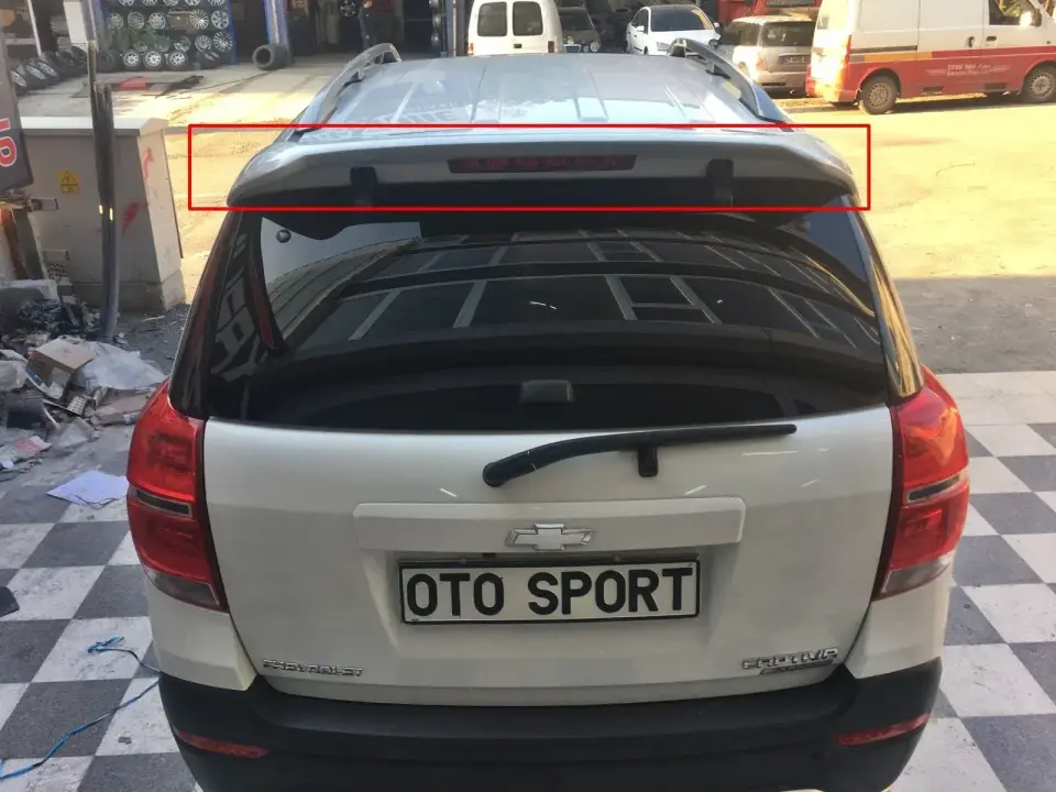 Chevrolet / Captiva C100-C140 Sedefli Beyaz Spoiler